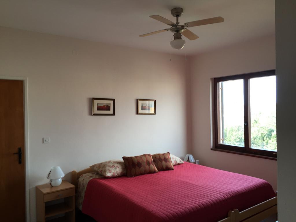 Guest House Punta Grzan Petrčane Zimmer foto